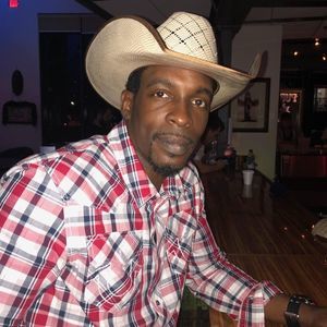 Meet your Posher, Fredrick